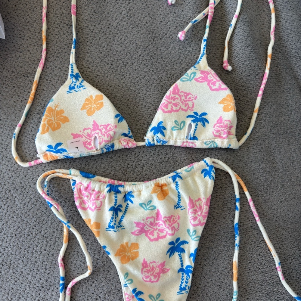 Aurelle Bikini Set - Picture 3 of 3